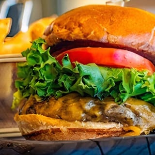 Signature Saint Lucy Burger