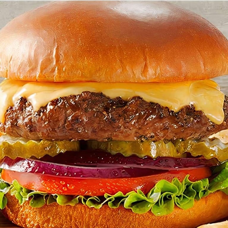 Delicious Cheeseburgers: A Must-Try at Our Restaurant